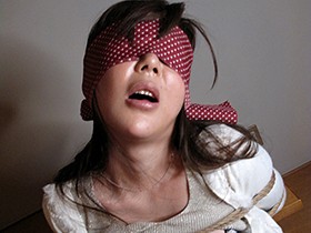 匂いたつ忍ぶ熟女の縛り汁5　サンプル画像01